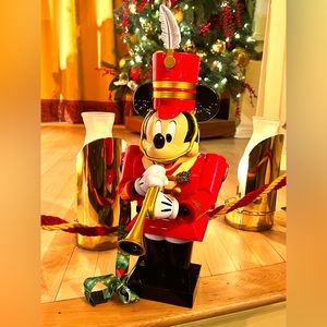 NEW Disney Parks Happy Holidays Mickey Mouse Toy Soldier Popcorn Bucket